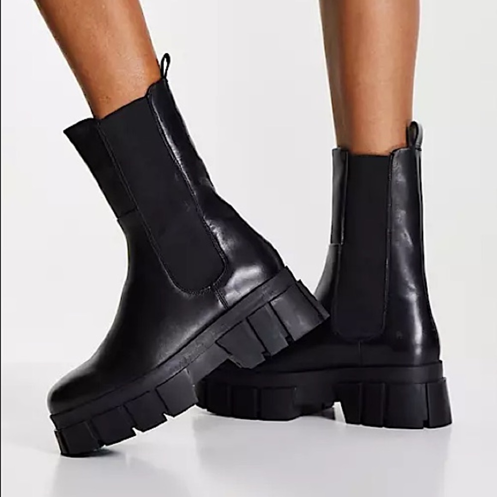 ASOS Design premium leather chunky Chelsea boot